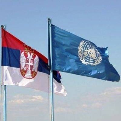 Zastave UN i Srbije